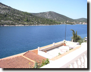 Accommodation near Trogir Dalmatia Croatia - Villa Carmen holiday house